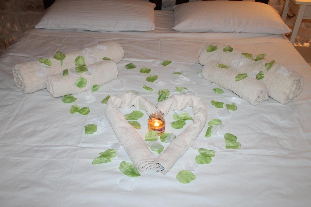 Romantic Miniloft 奥斯图尼 外观 照片